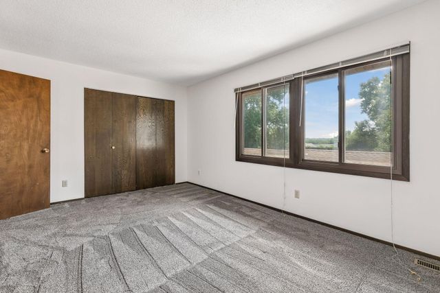 13748 Heather Hills Drive, Burnsville, MN 55337