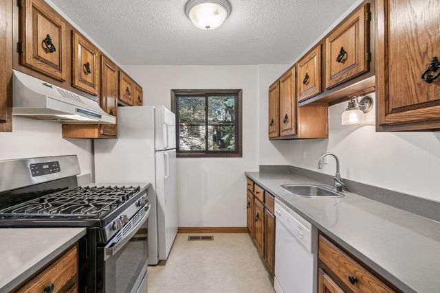 13748 Heather Hills Drive, Burnsville, MN 55337