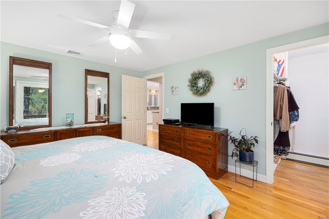970 Pippin Orchard Road, Cranston, RI 02921
