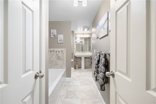 970 Pippin Orchard Road, Cranston, RI 02921