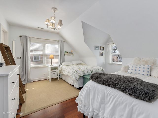 4049 Harvey Avenue, Western Springs, IL 60558