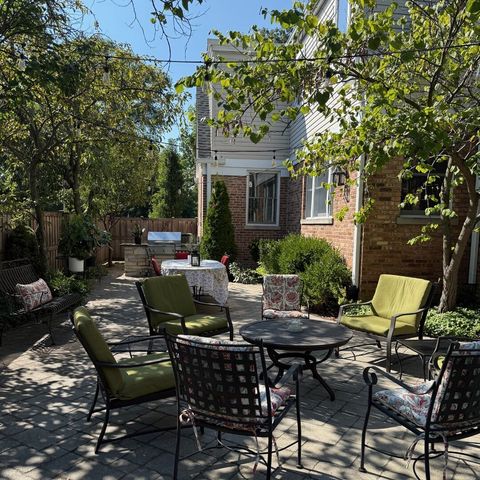 4049 Harvey Avenue, Western Springs, IL 60558