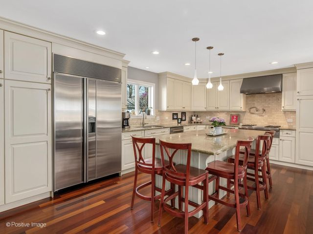 4049 Harvey Avenue, Western Springs, IL 60558