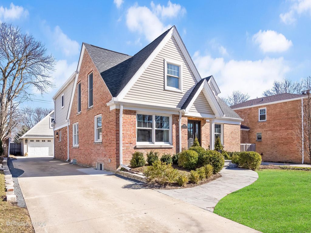 4049 Harvey Avenue, Western Springs, IL 60558