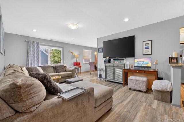 700 Commons Way E, Fishkill, NY 12524