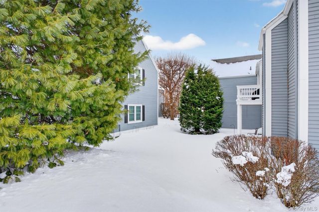 700 Commons Way E, Fishkill, NY 12524