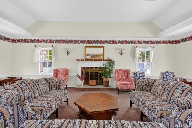 700 Commons Way E, Fishkill, NY 12524