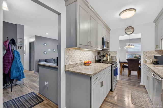 700 Commons Way E, Fishkill, NY 12524