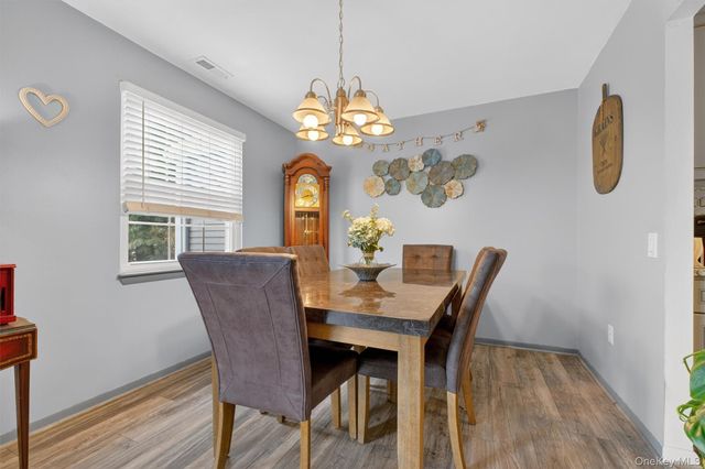 700 Commons Way E, Fishkill, NY 12524