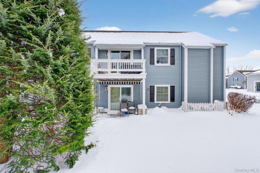 700 Commons Way E, Fishkill, NY 12524