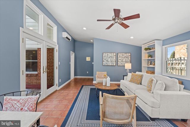 1024 CROTON DR, Alexandria, VA 22308