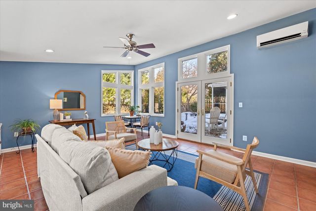 1024 CROTON DR, Alexandria, VA 22308