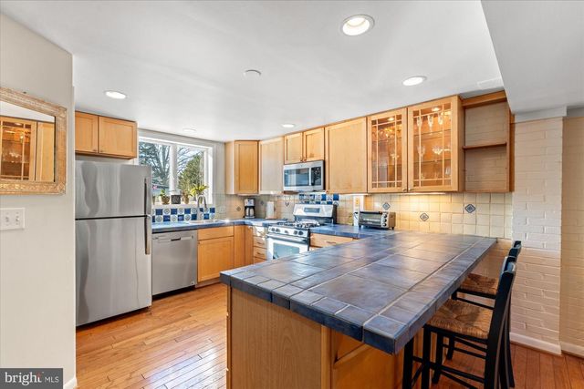 1024 CROTON DR, Alexandria, VA 22308