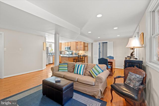 1024 CROTON DR, Alexandria, VA 22308