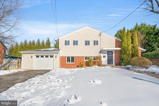 1024 CROTON DR, Alexandria, VA 22308