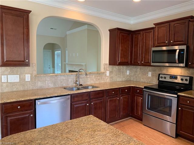401 Fortress Court, Winston-salem, NC 27127