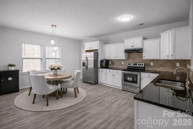 3308 Lemongrass Lane, Charlotte, NC 28214