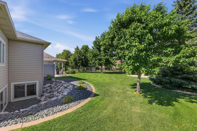 4186 Furnberg Place S, Fargo, ND 58104