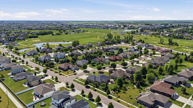 4186 Furnberg Place S, Fargo, ND 58104