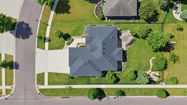 4186 Furnberg Place S, Fargo, ND 58104