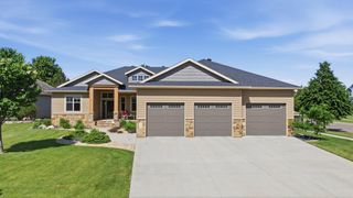 4186 Furnberg Place S, Fargo, ND 58104