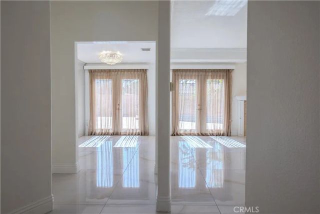 19314 Yolie, Tarzana, CA 91356