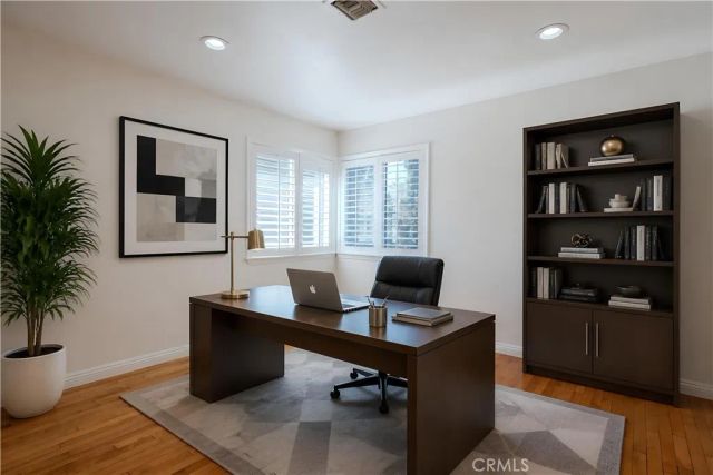 19314 Yolie, Tarzana, CA 91356