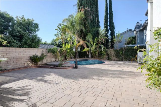 19314 Yolie, Tarzana, CA 91356