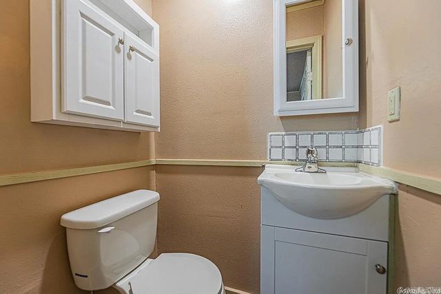 912 Greenlea Dr Street, North Little Rock, AR 72117