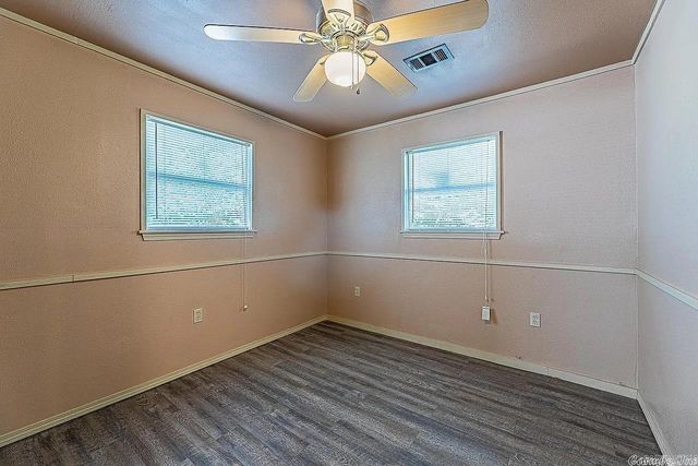 912 Greenlea Dr Street, North Little Rock, AR 72117