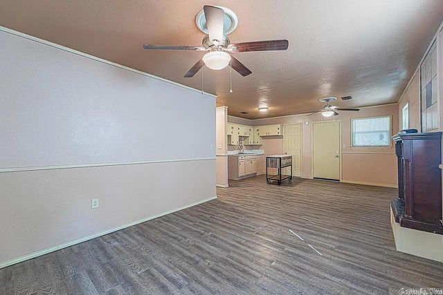 912 Greenlea Dr Street, North Little Rock, AR 72117