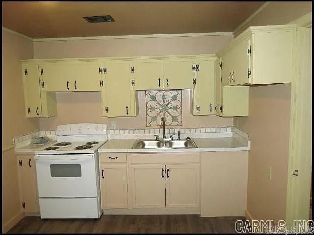 912 Greenlea Dr Street, North Little Rock, AR 72117