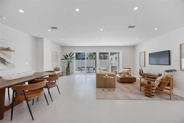 2596 FLOYD STREET, Sarasota, FL 34239