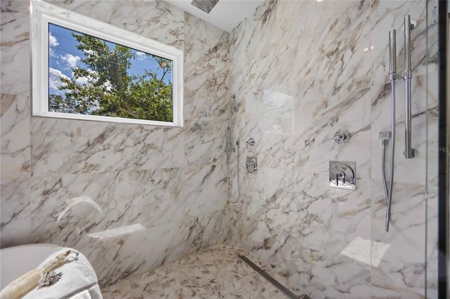 2596 FLOYD STREET, Sarasota, FL 34239