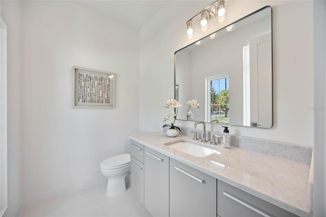 2596 FLOYD STREET, Sarasota, FL 34239