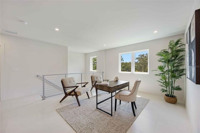 2596 FLOYD STREET, Sarasota, FL 34239