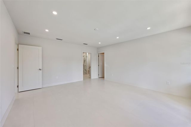 2596 FLOYD STREET, Sarasota, FL 34239