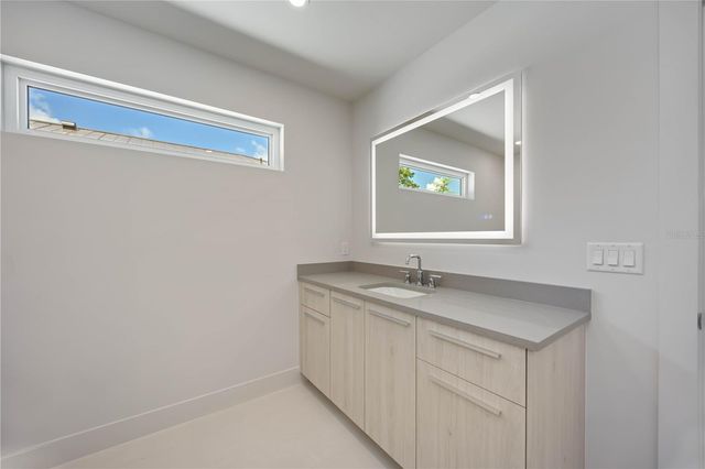2596 FLOYD STREET, Sarasota, FL 34239
