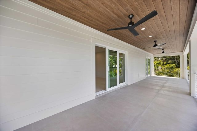 2596 FLOYD STREET, Sarasota, FL 34239
