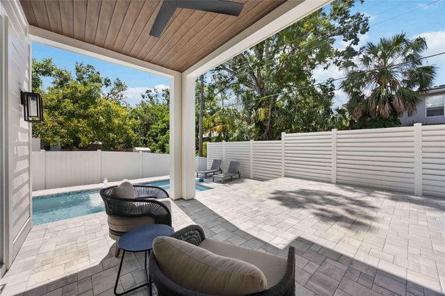 2596 FLOYD STREET, Sarasota, FL 34239