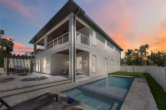 2596 FLOYD STREET, Sarasota, FL 34239