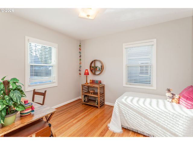 4760 N HARVARD St, Portland, OR 97203