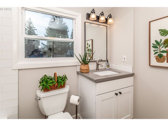 4760 N HARVARD St, Portland, OR 97203