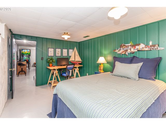 4760 N HARVARD St, Portland, OR 97203