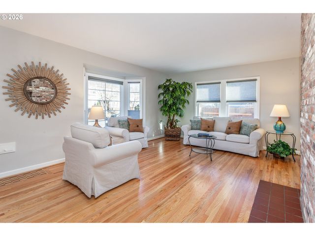 4760 N HARVARD St, Portland, OR 97203