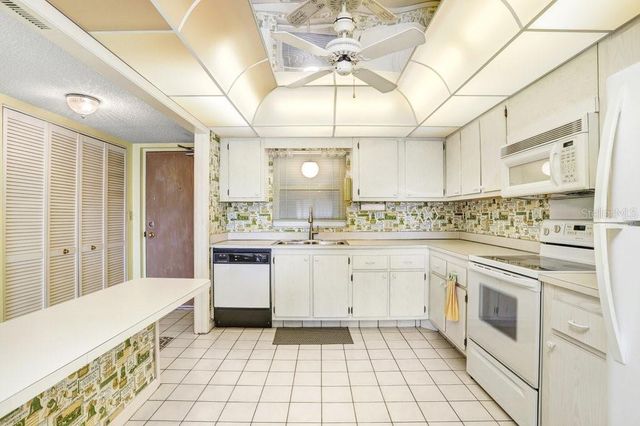 11000 GULF BOULEVARD 603, Treasure Island, FL 33706