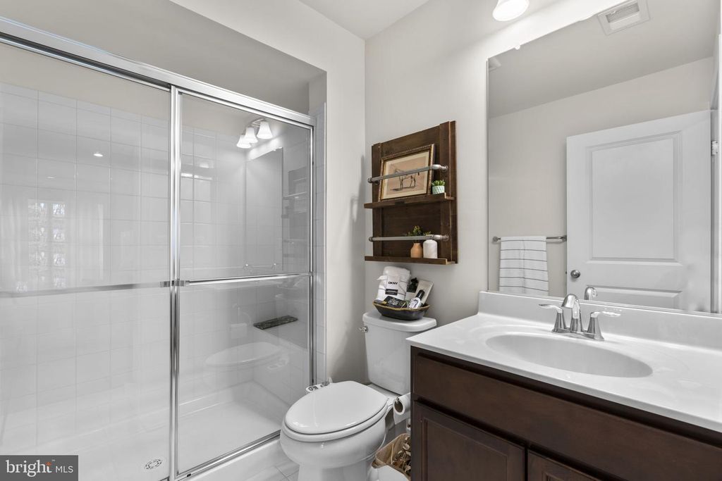 Image 38 of property listing at 2676 SEQUOIA LN, Gambrills, MD 21054