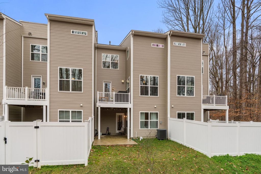 Image 42 of property listing at 2676 SEQUOIA LN, Gambrills, MD 21054