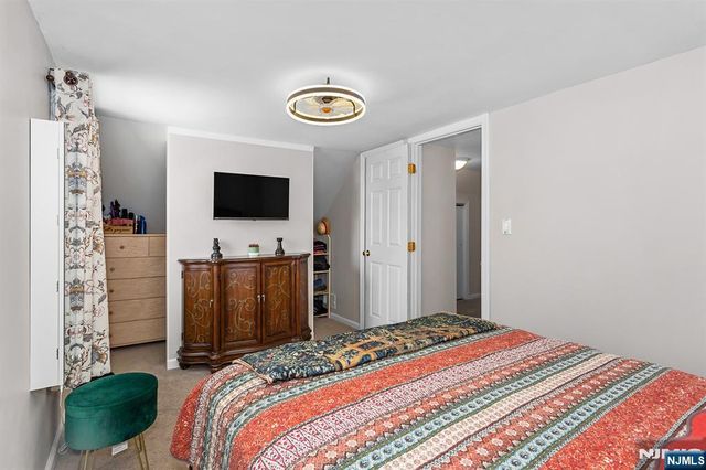 127 Tuella Avenue, Elmwood Park, NJ 07407