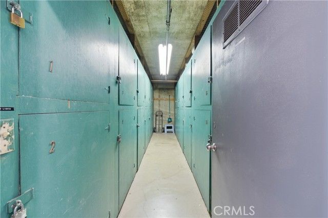 4614 Finley 6, Los Angeles, CA 90027